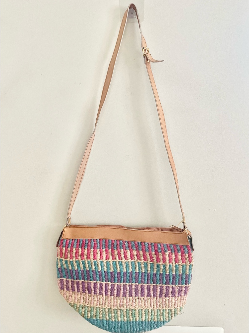 NWT- Capelli Multicolor Woven Straw Shoulder Bag with Tan Strap - Picture 6 of 12